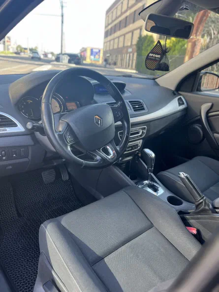 Renault Megane 2014 - 5