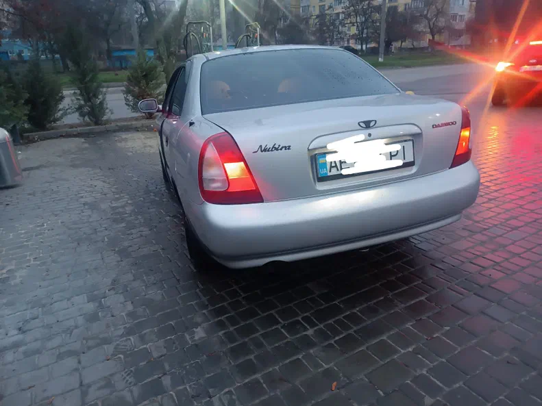 Daewoo Nubira 1998
