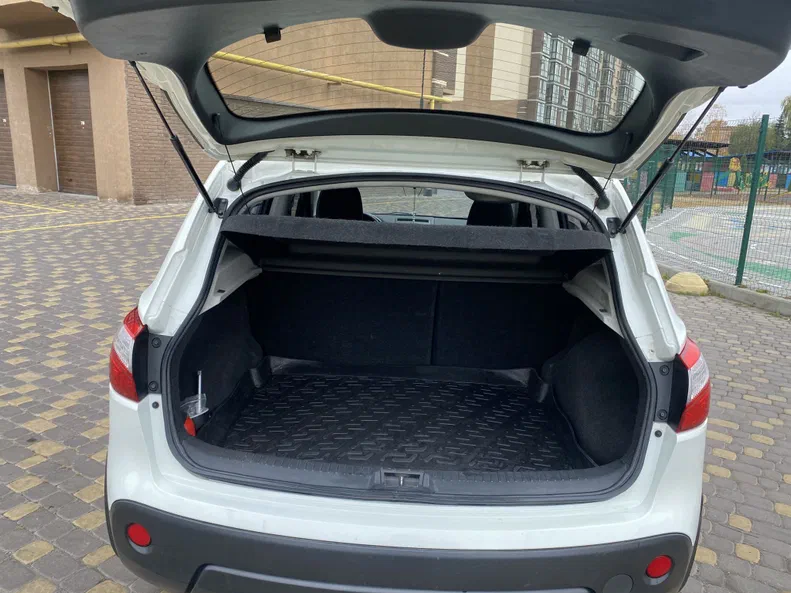 Nissan Qashqai 2012 - 16