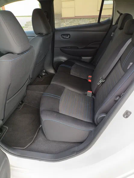 Nissan Leaf 2021 - 15