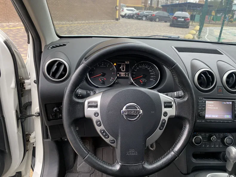 Nissan Qashqai 2012 - 17