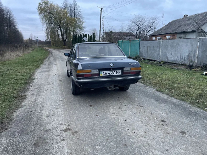 BMW 5 серія 1987 - 5
