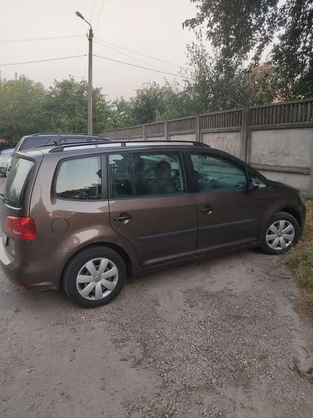 Volkswagen Touran 2010