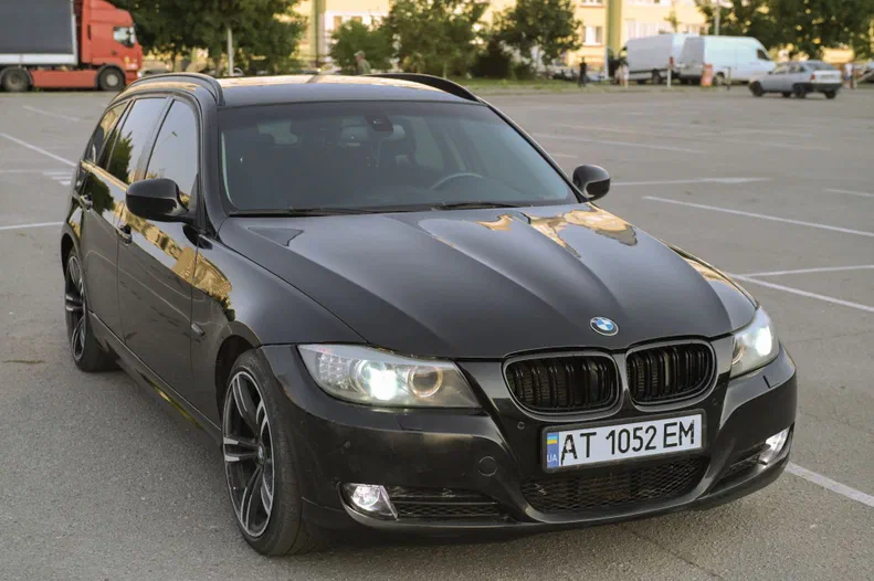 BMW 3 серія 2011 - 12