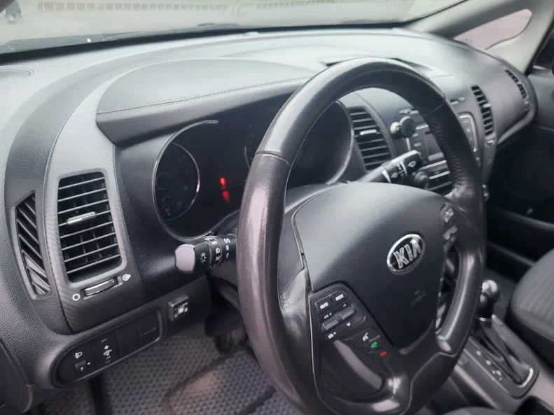 Kia Cerato 2014 - 13
