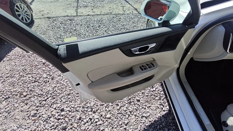 Volvo S60 2019 - 23
