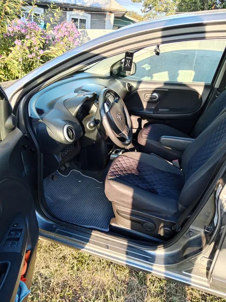Nissan Note 2012 - 2