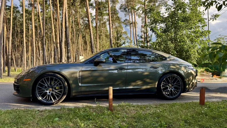 Porsche Panamera 2022 - 4
