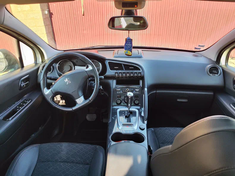 Peugeot 3008 2015 - 13