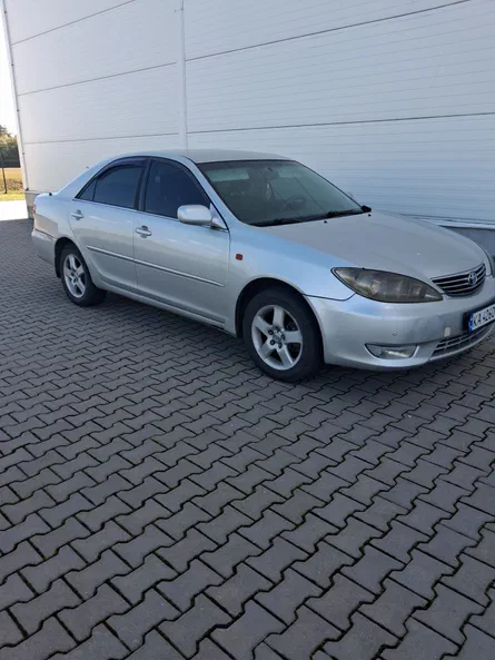 Toyota Camry 2004 - 1