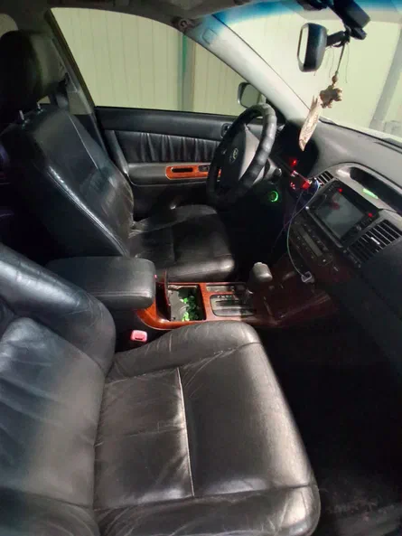 Toyota Camry 2004 - 7