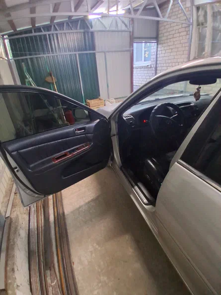 Toyota Camry 2004 - 5