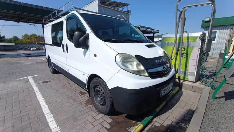 Opel Vivaro 2008 - 0