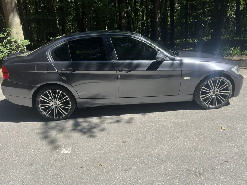 BMW 3 серія 2005 - 10