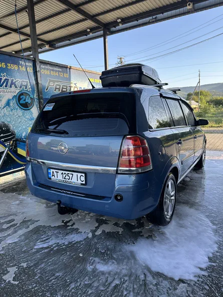 Opel Zafira 2007 - 10