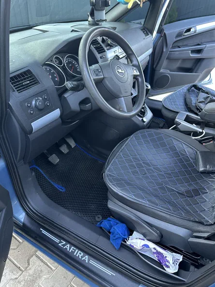 Opel Zafira 2007 - 6