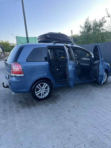 Opel Zafira 2007 - 3