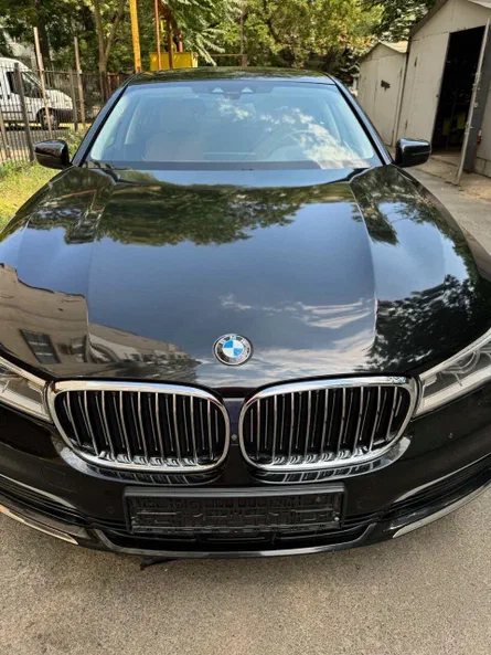 BMW 7 серія 2018 - 1