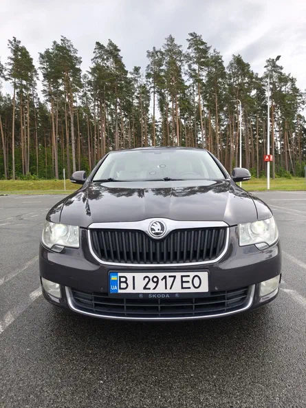Skoda Superb 2010 - 6