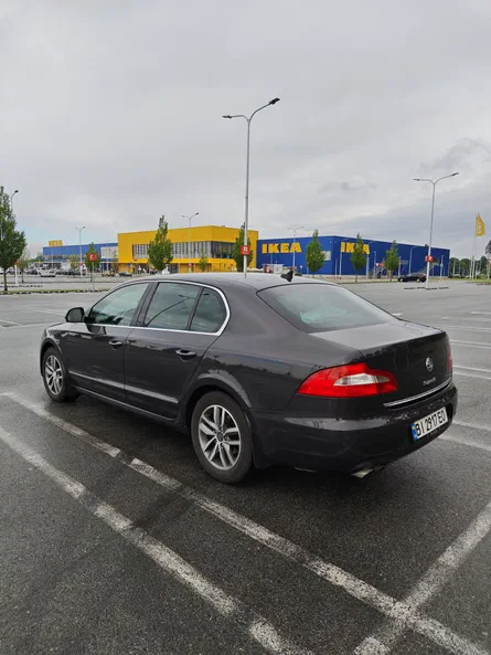 Skoda Superb 2010 - 12