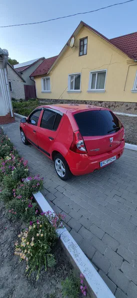 Dacia Sandero 2008 - 1