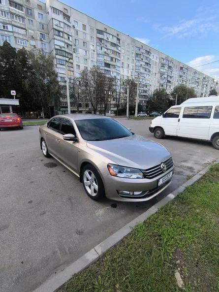 Volkswagen Passat 2015 - 9