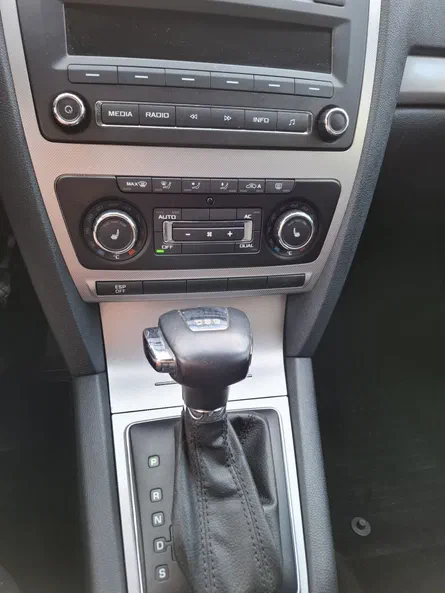 Skoda Octavia 2009 - 13