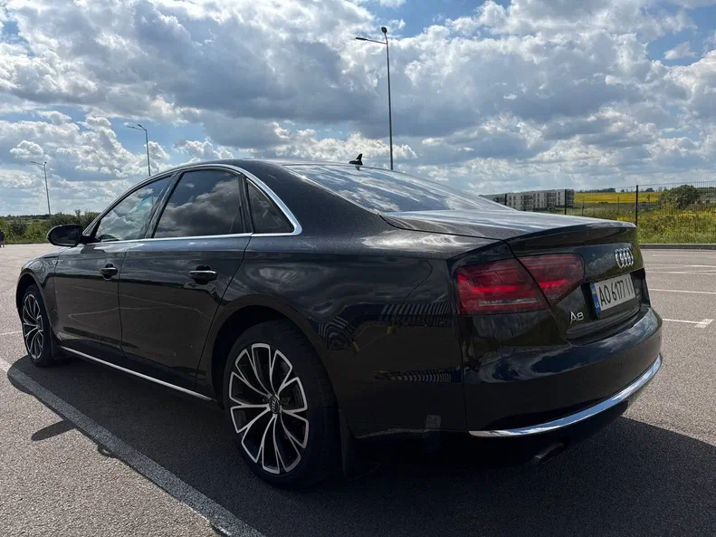 Audi A8 2012 - 7