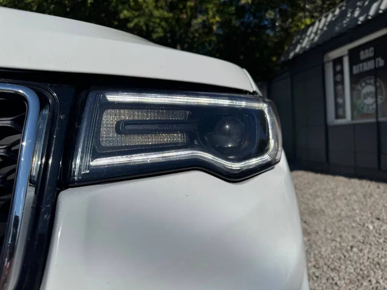 Jeep Grand Cherokee 2020 - 23