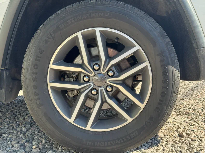 Jeep Grand Cherokee 2020 - 28