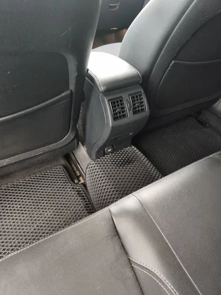 Renault Laguna 2011 - 5