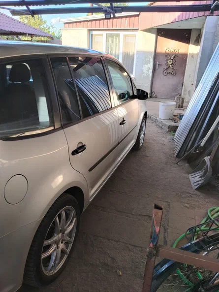 Volkswagen Touran 2013 - 3