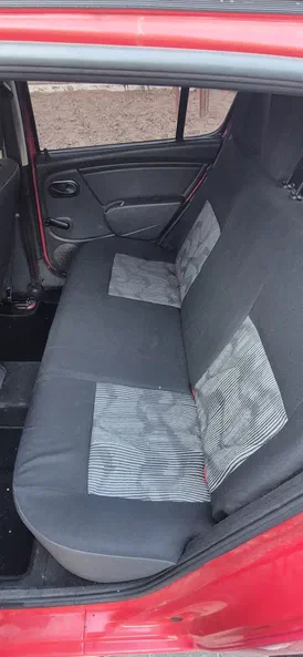 Dacia Sandero 2008 - 9