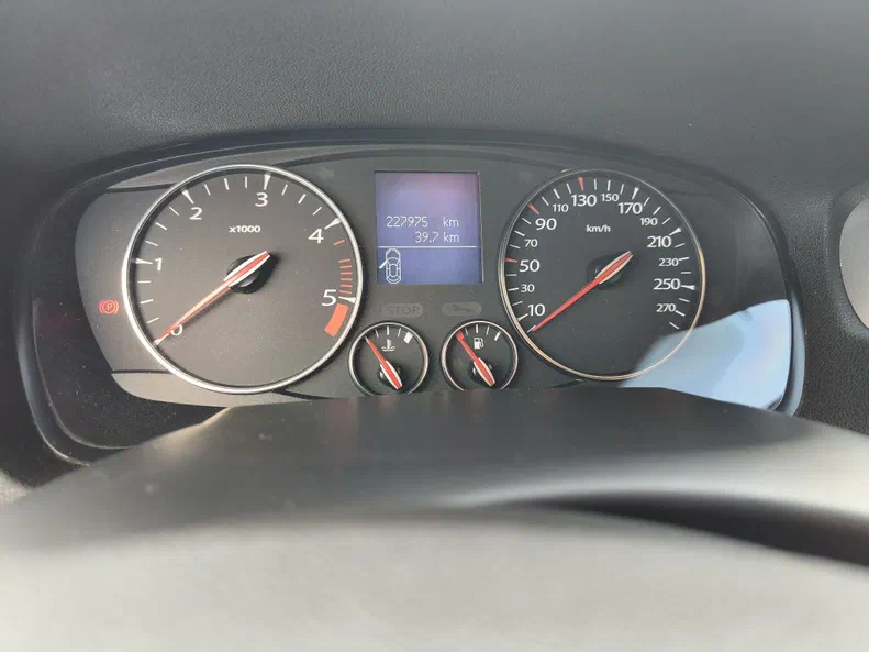 Renault Laguna 2011 - 17
