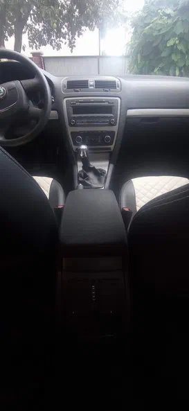 Skoda Octavia 2010 - 9