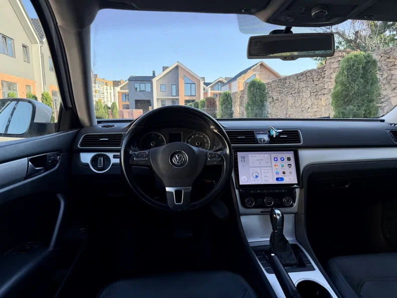 Volkswagen Passat 2013 - 0
