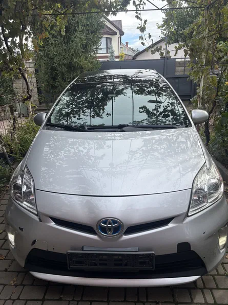 Toyota Prius 2015 - 1