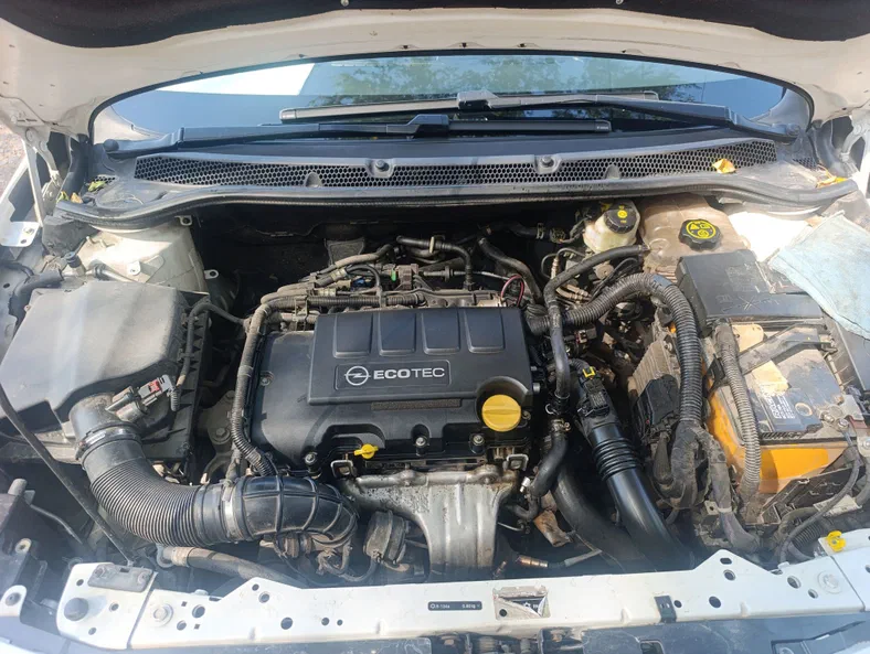 Opel Astra 2012 - 14
