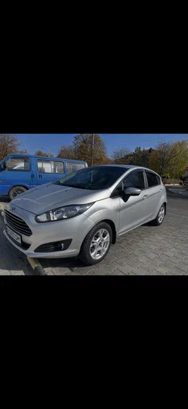 Ford Fiesta 2015 - 9