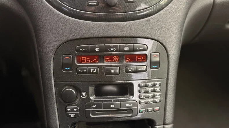 Peugeot 607 2005 - 16