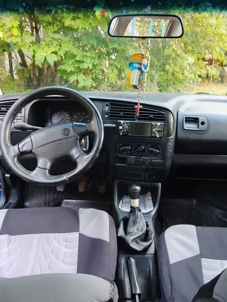 Volkswagen Vento 1994 - 6