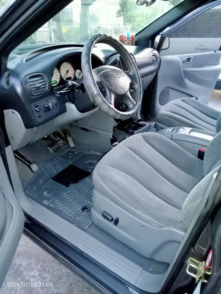 Chrysler Voyager 2004 - 8