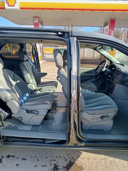 Chrysler Voyager 2004 - 10
