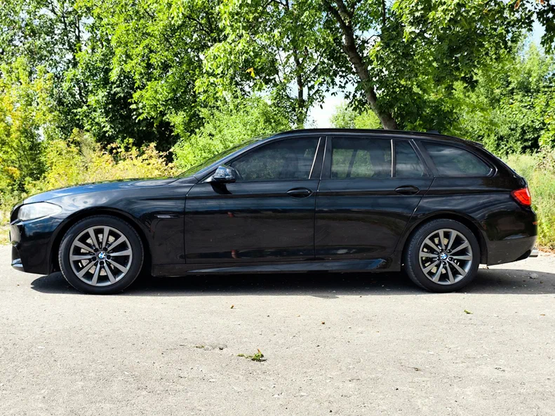 BMW 5 серія 2011 - 11