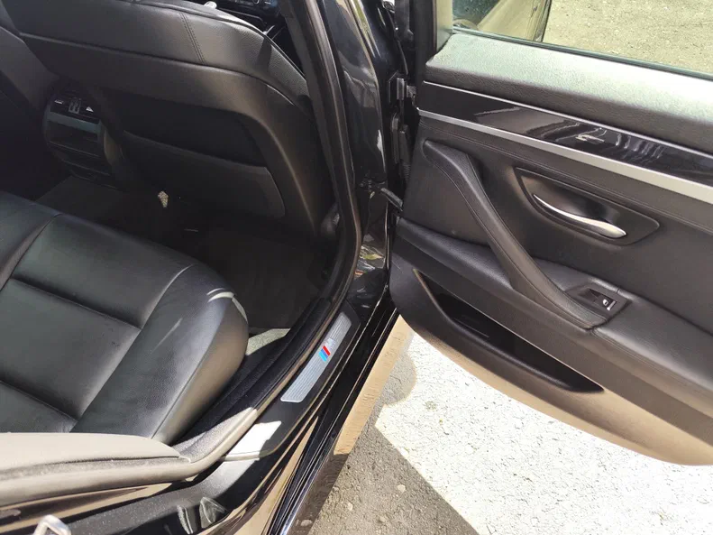 BMW 5 серія 2011 - 5