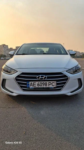 Hyundai Elantra 2016 - 0