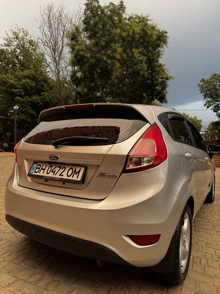 Ford Fiesta 2015 - 5