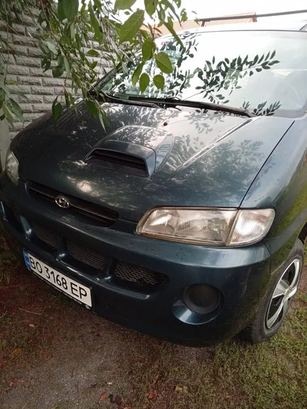 Hyundai H-1 2000 - 1