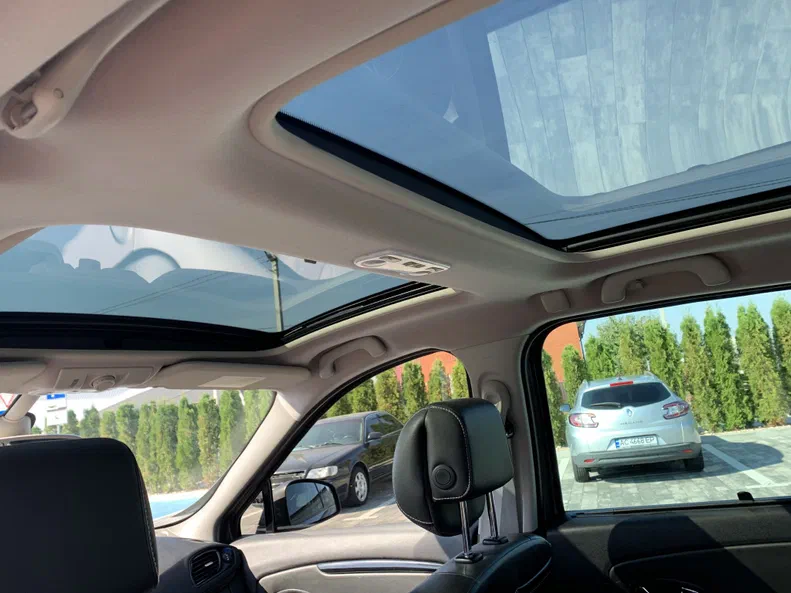 Renault Scenic 2012 - 13