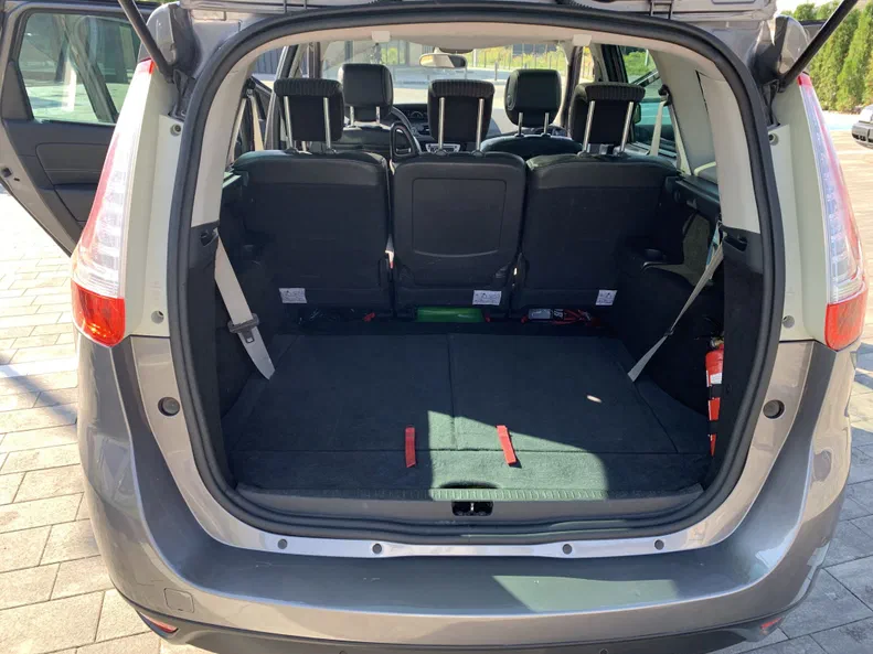Renault Scenic 2012 - 15